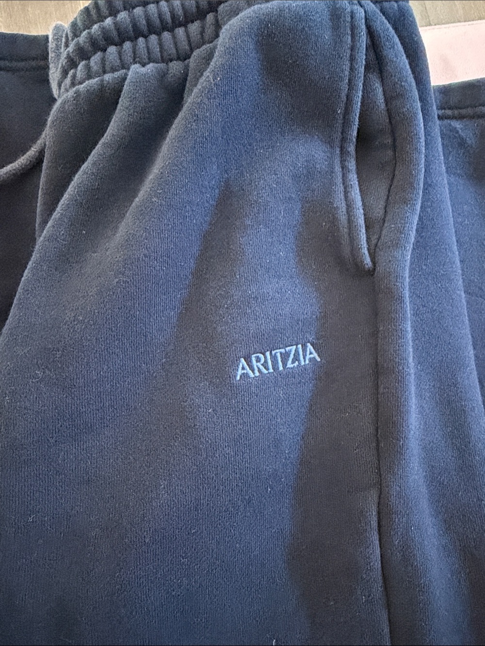 Aritzia women’s Navy Sweatpants